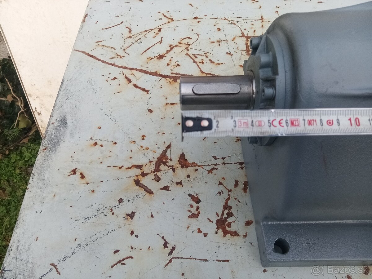 Priama prevodovka s elektromotorom 0,37kW - 3