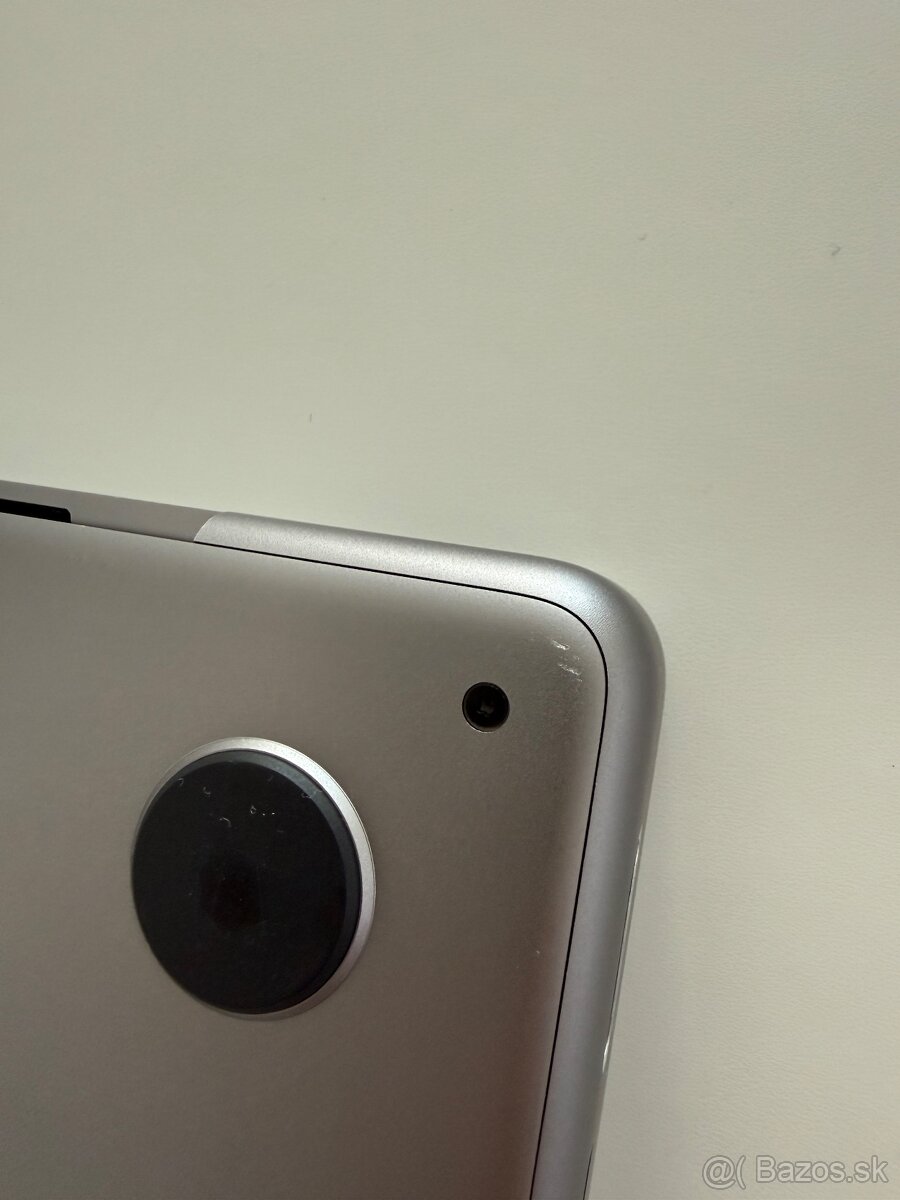 Apple MacBook Pro 14-Inch M2 2023 - 3