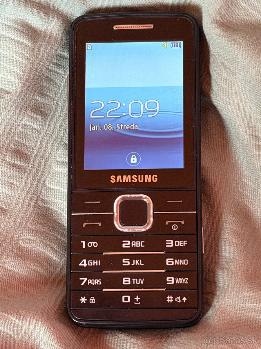 Tlačidlový telefón - 3