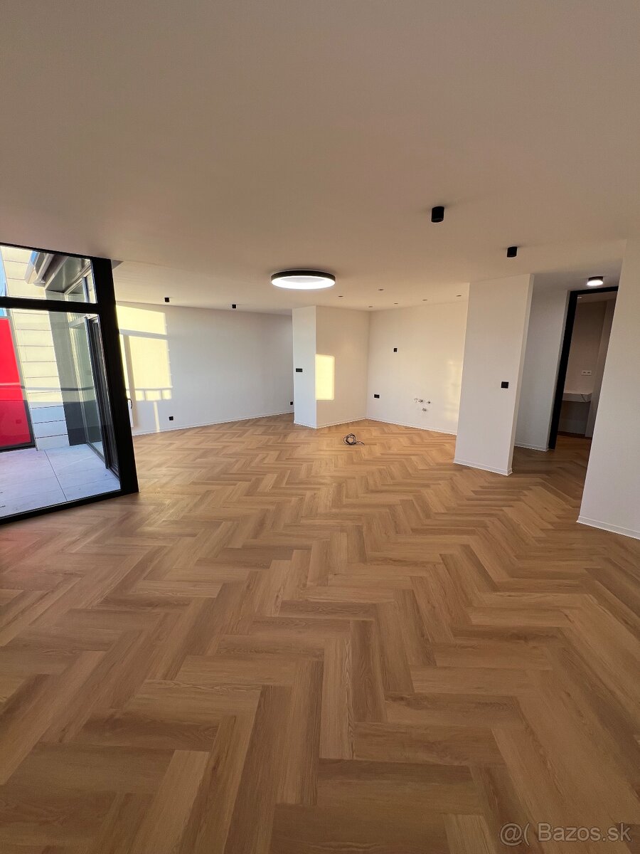 3-izbový nadštandardný byt výmena Europalace - 3