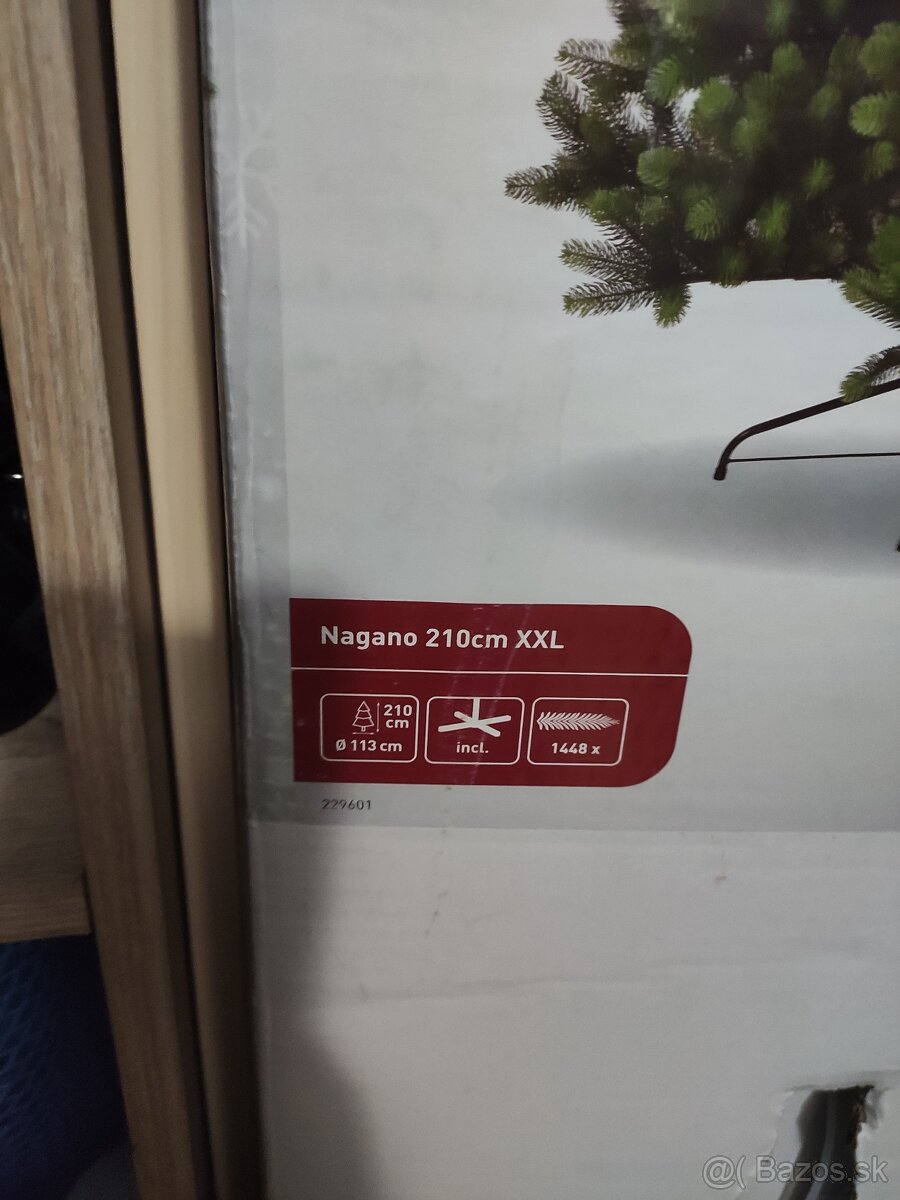 Vianočný stromček NAGANO 210CM - 3