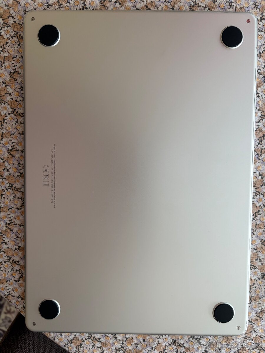 Apple MacBook Air M2 - 3
