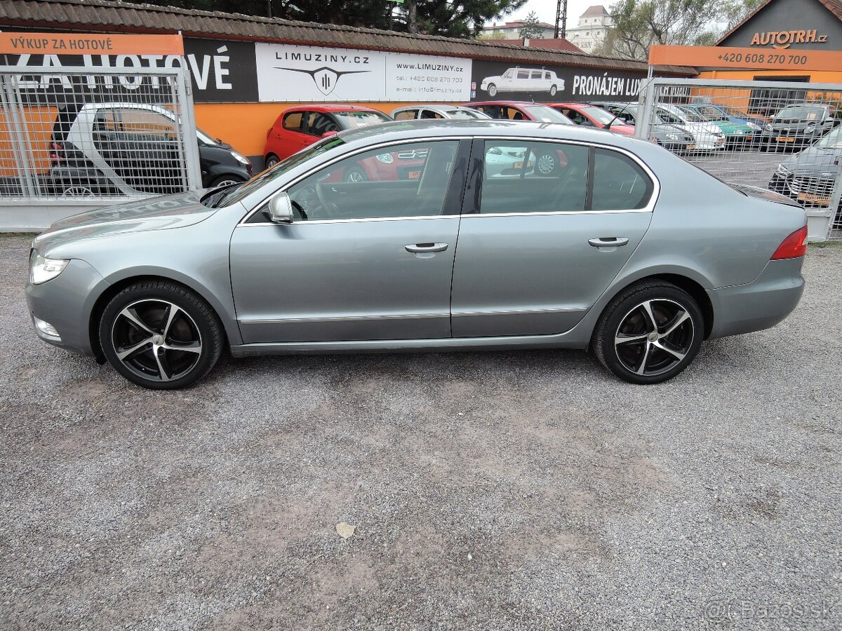 Škoda Superb, 2,0 TDi 125kW ČR Elegance 2009 - 3