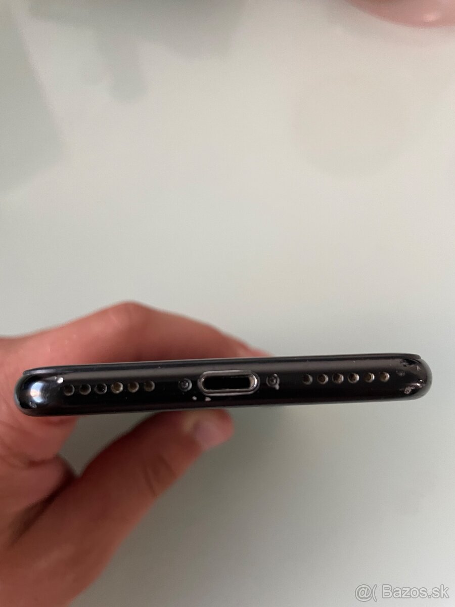 iPhone 7 - 3