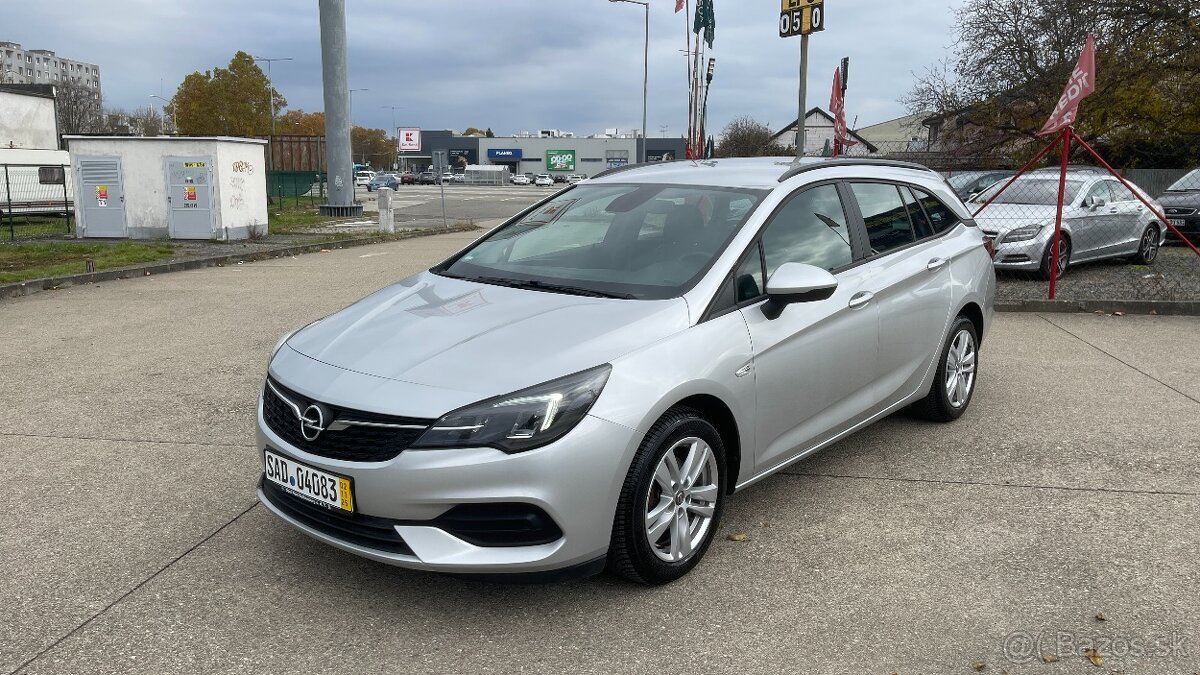 Opel Astra Caravan 1.5 CDTi 77kW M6 - 3
