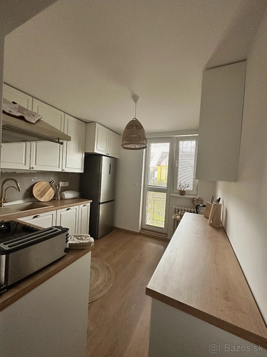 4iz rodinný dom pri OC VIVO so záhradkou - 3