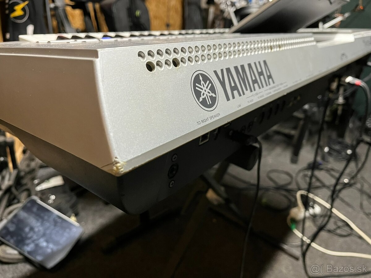 Predám Yamaha Tyros 4 - 3