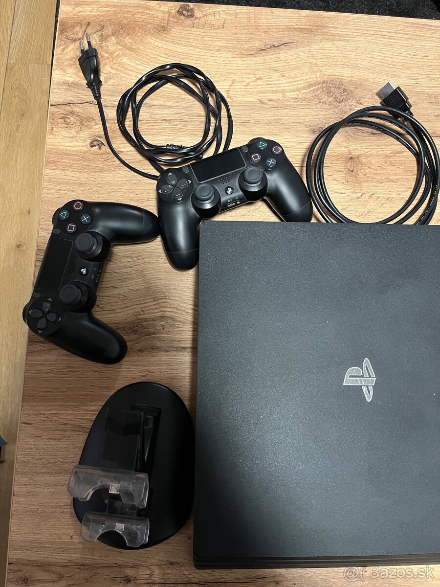 PS4 pro - 3