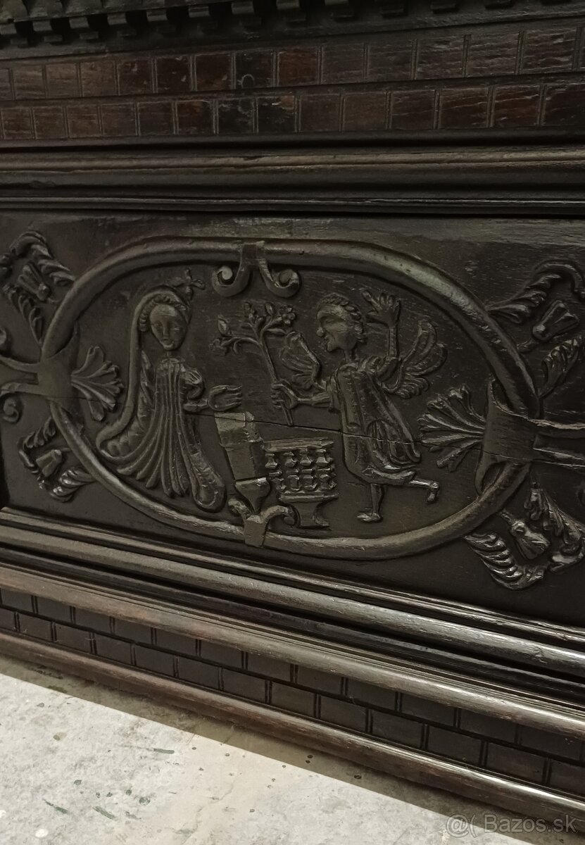 Staroẓ̌itná truhlica - 3