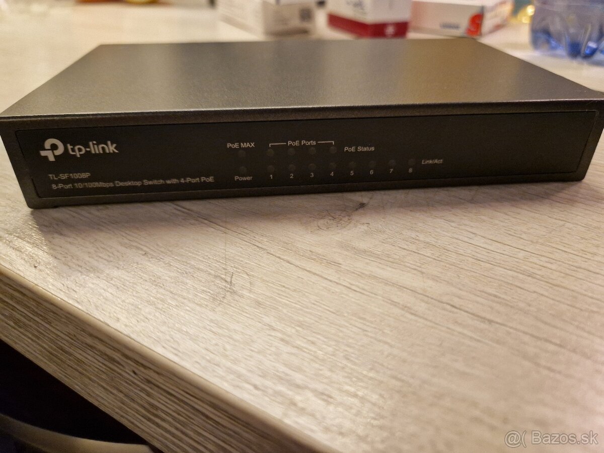 Tp link TL SF1008P - 3