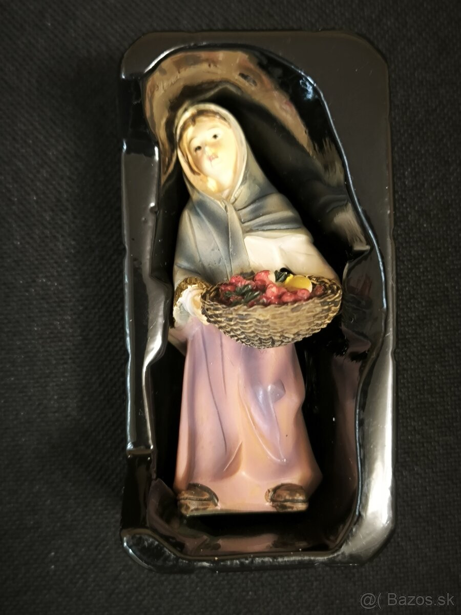 Figúrka do betlehema, žena z ovocím - 3