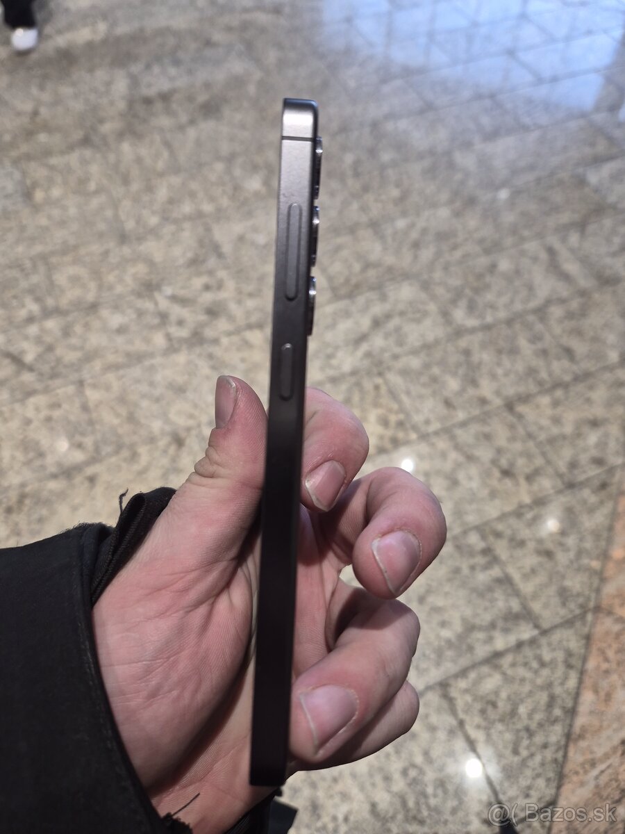 Mobil Samsung S24 - 3