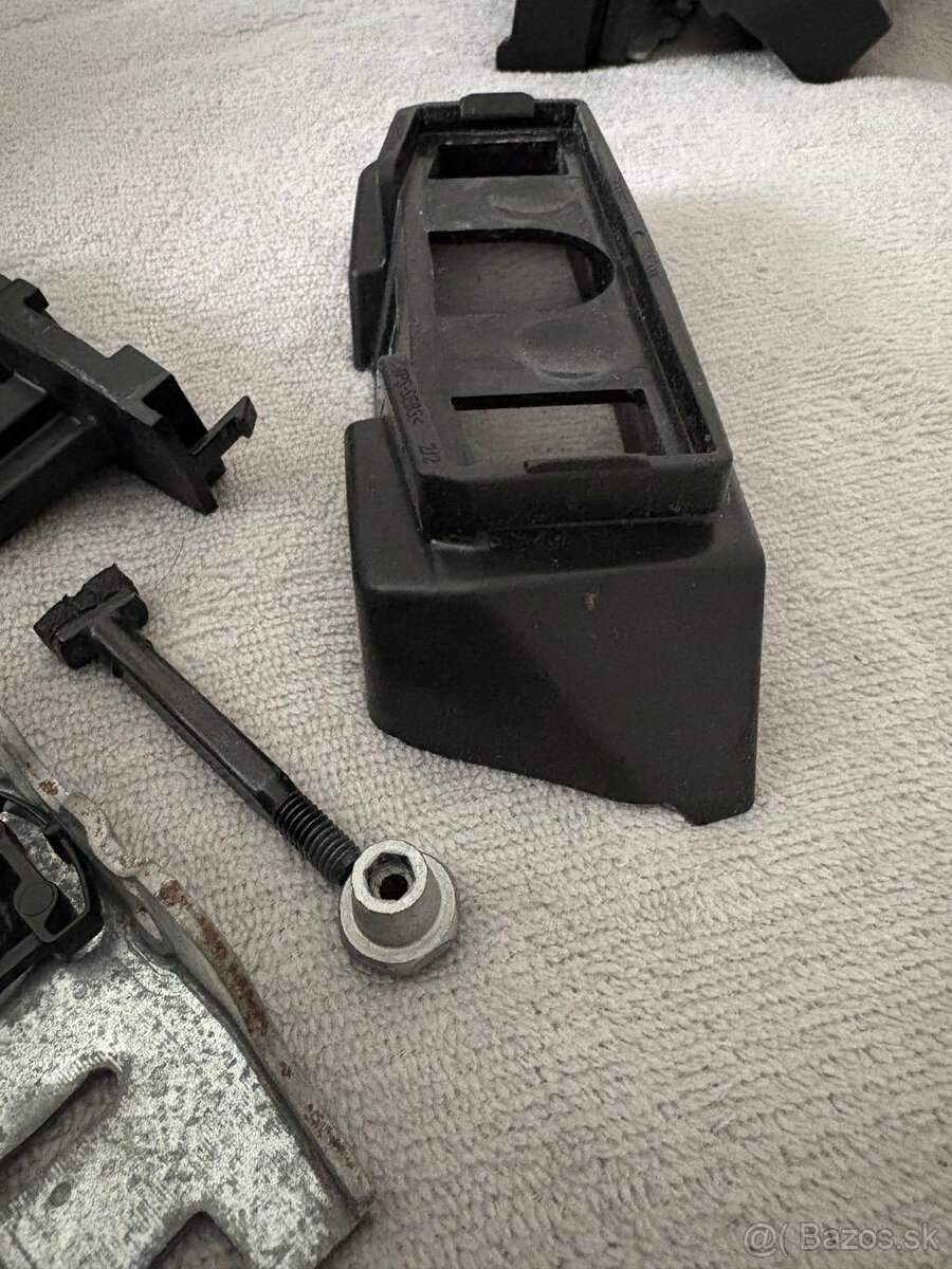 Montážny kit THULE Evo WingBar Edge 7207/7214B/7213B/7057 - 3