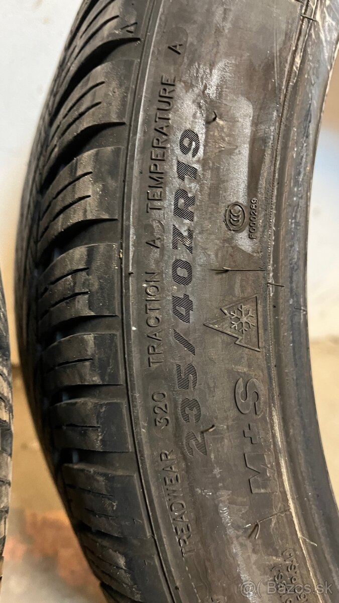 Minerva allseason celoročné 235/40 r19 - 3