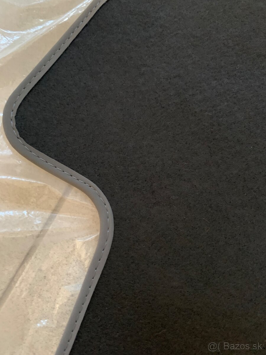 Látkové koberečky Volkswagen Multivan T7 - 3