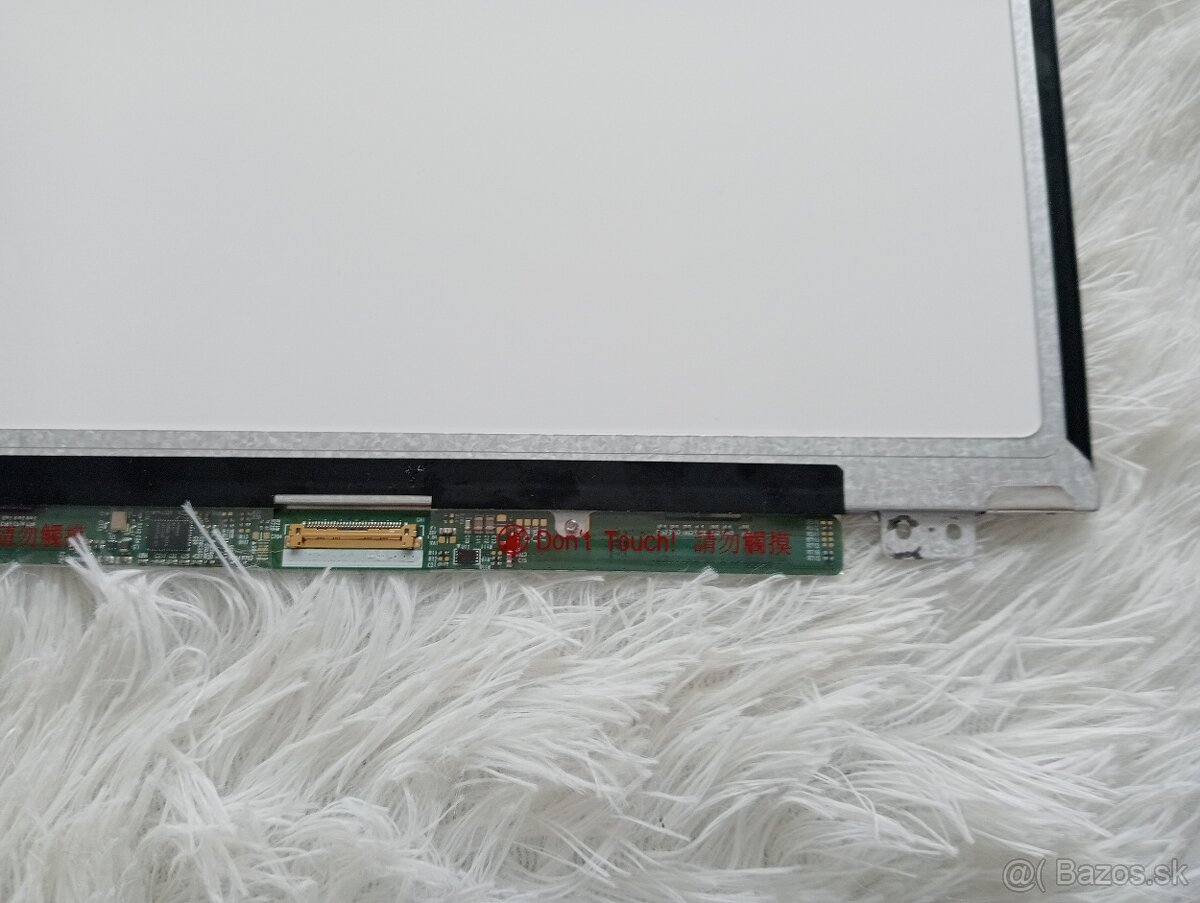 predám 15.6" LED SLIM displej , 30pin eDP - LP156WHU - 3