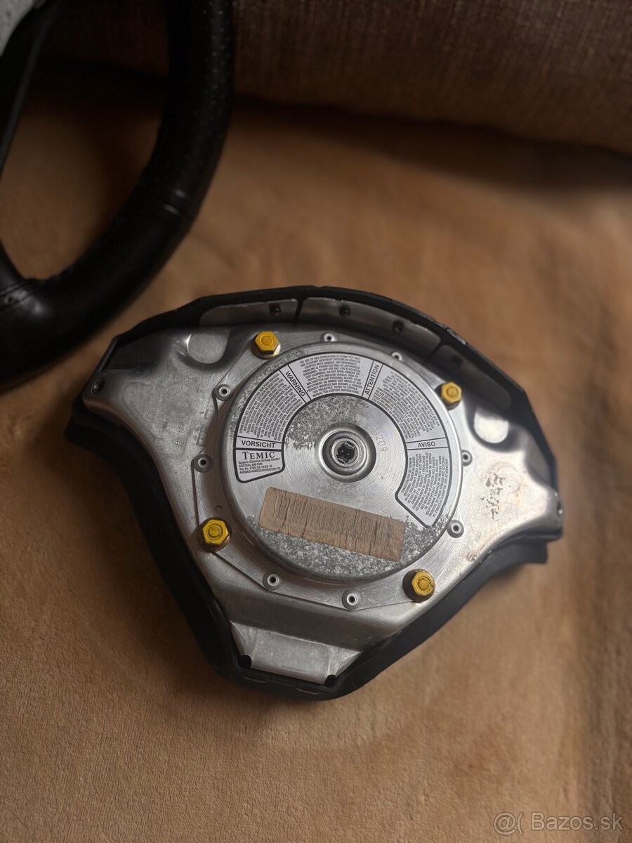 Volant Audi S line predfl - 3