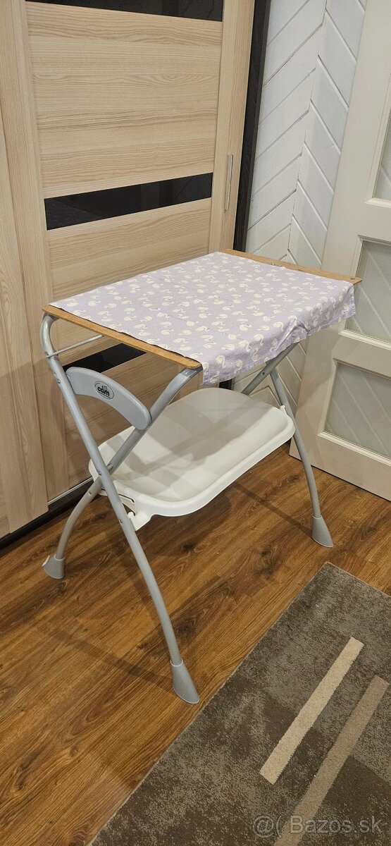 Prebaľovaci pult - 3