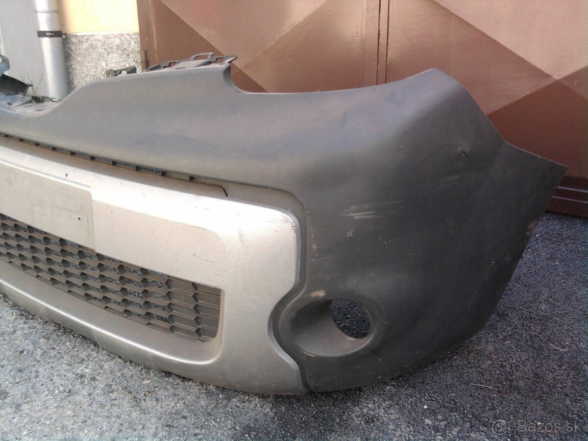 Predam predny naraznik na Renault kangoo - 3