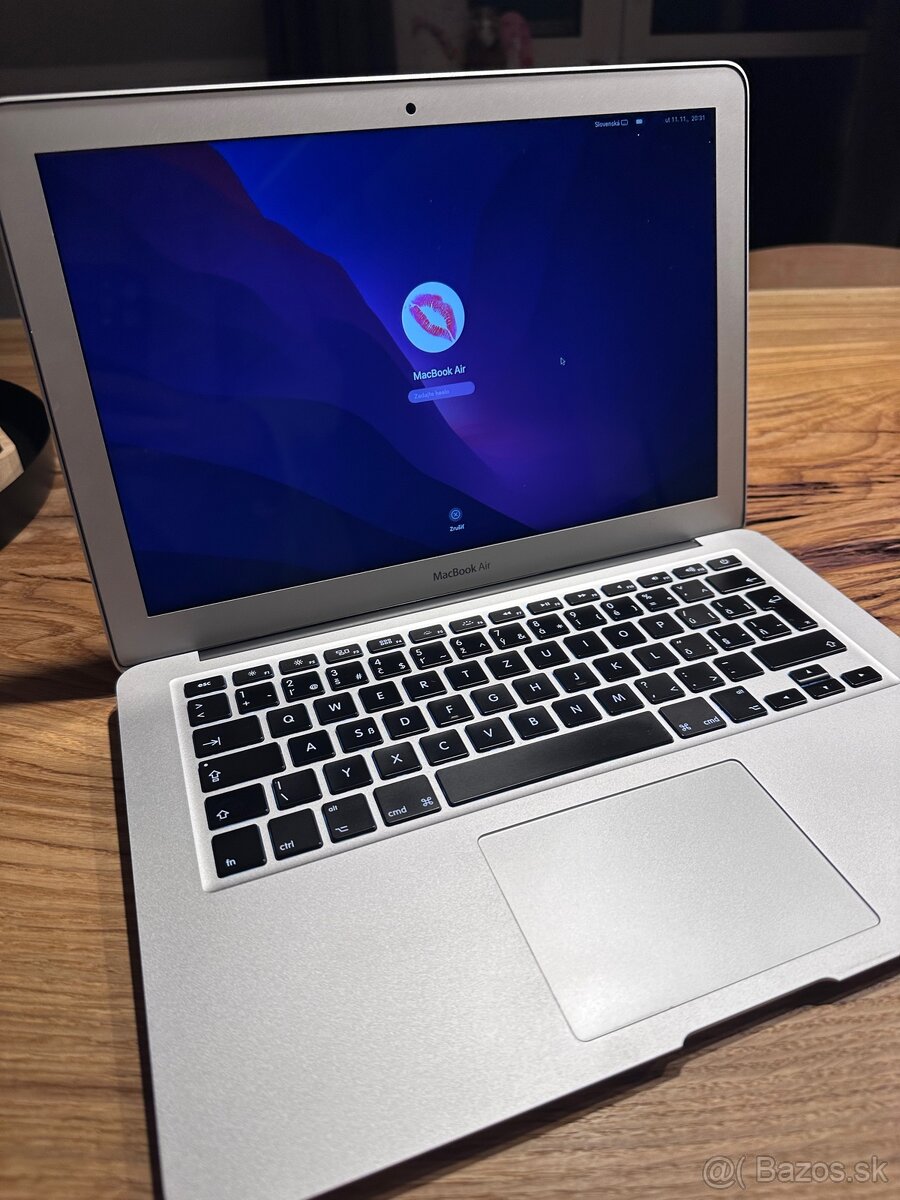 MacBook Air model A1466 - 3