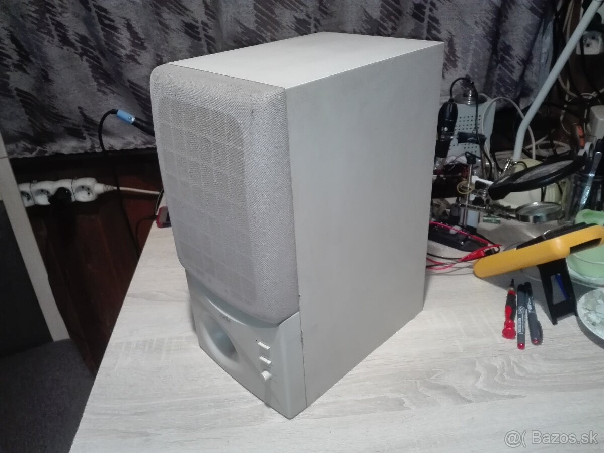 Reprobedňa so zosilovačom 50 W. Subwoofer. - 3