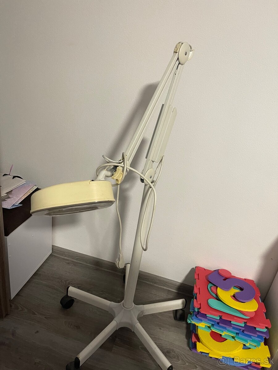 Kozmetické kreslo - 3