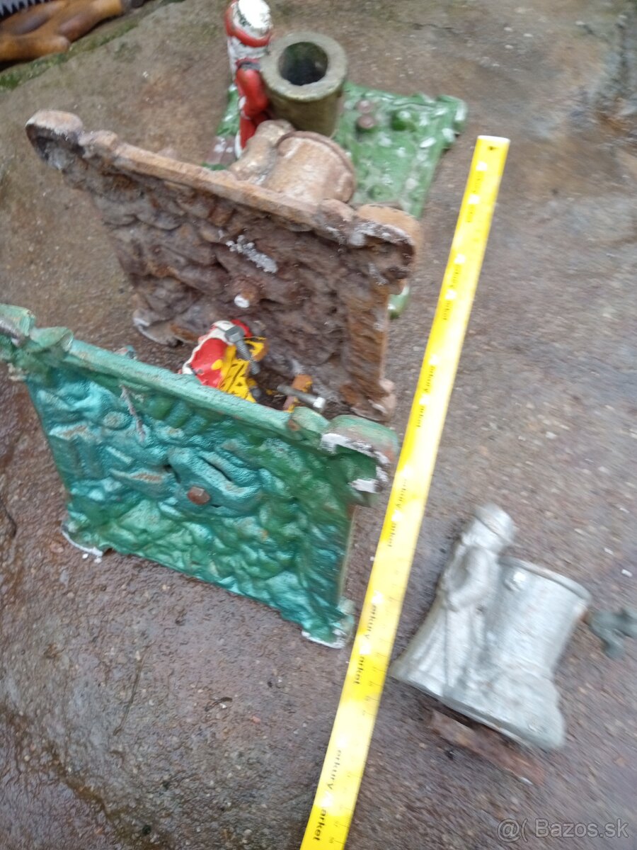 Liatinový držiak na vianočný stromček - 3