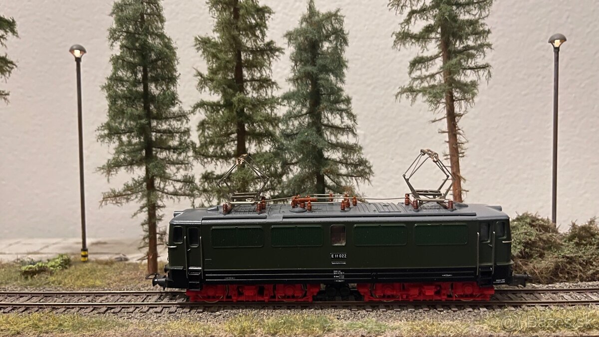 Elektrický rušeň E11 Piko 1:87 H0 - 3