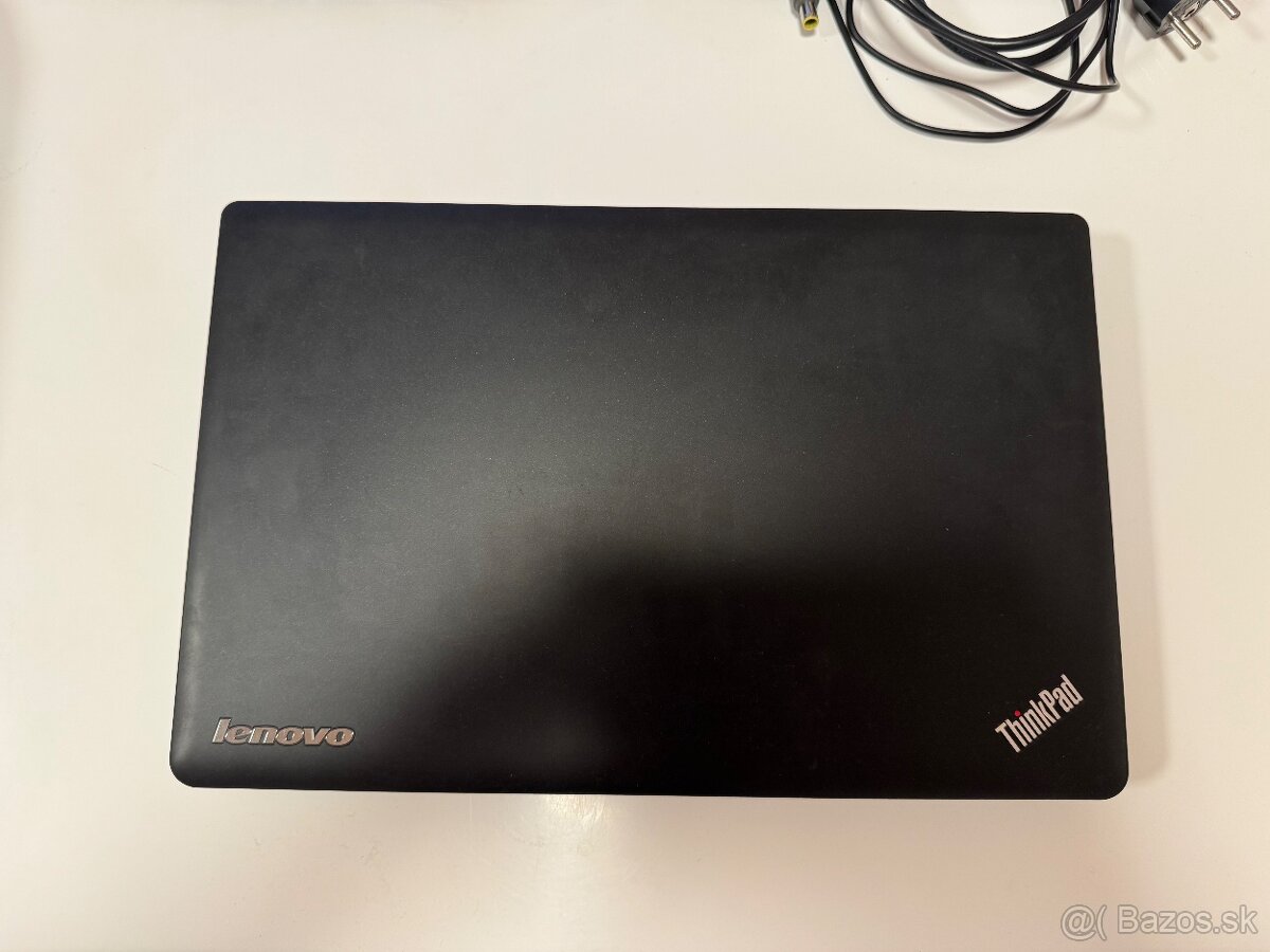 Predám zachovali notebook LENOVO E530 ThinkPad Veľkosť 15,6” - 3