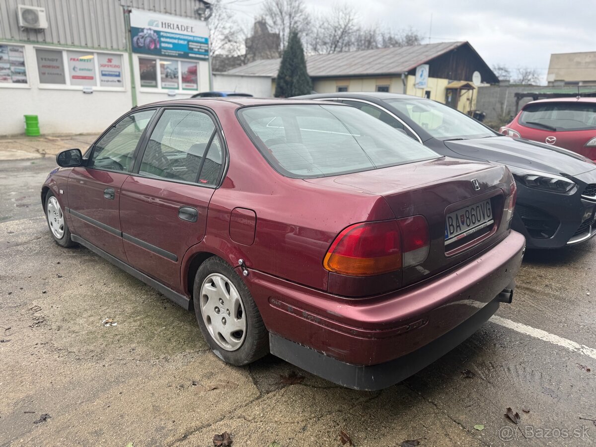 Honda Civic 1.5 eco - 3