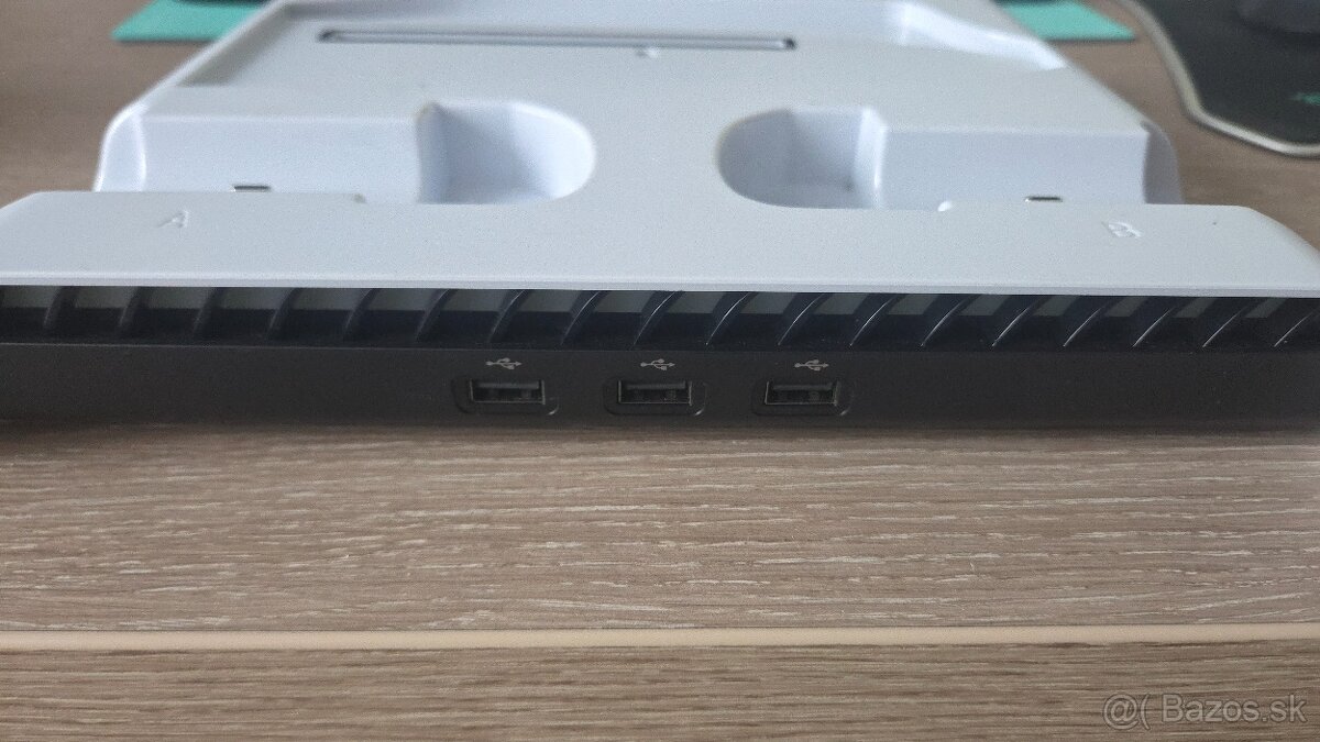 Dokovacia stanica pre PS5 Slim a 2x ovladac - 3