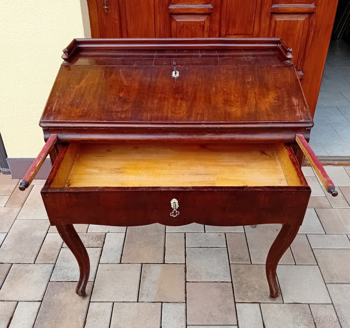 Starožitný stolík - 3