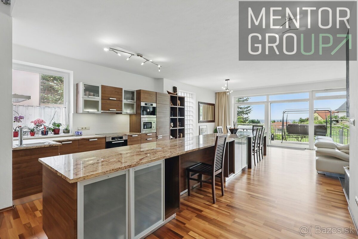 Luxusný rodinný dom s panoramatickým výhľadom na Bratislavu, - 3