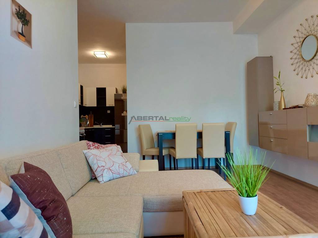 Nájom - 2izb.Račianska, 42 m2, komplet zariadený, balkón aj - 3