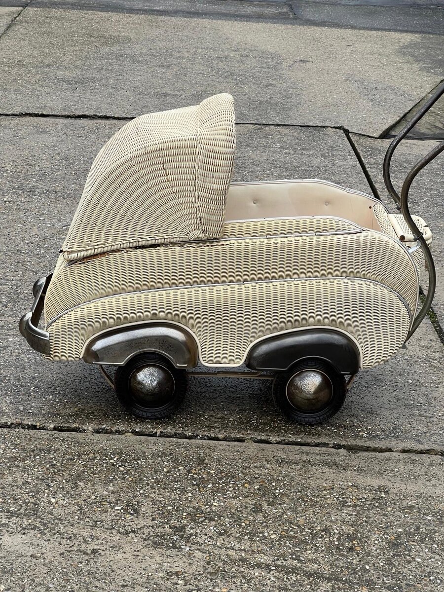 Starožitny kočik - 3