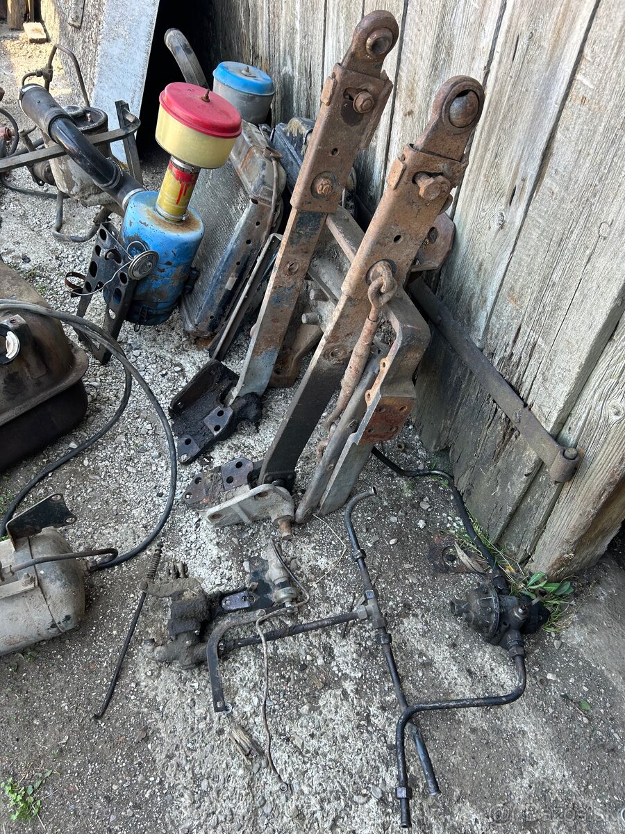 Predám rôzne diely na traktor Zetor major - 3