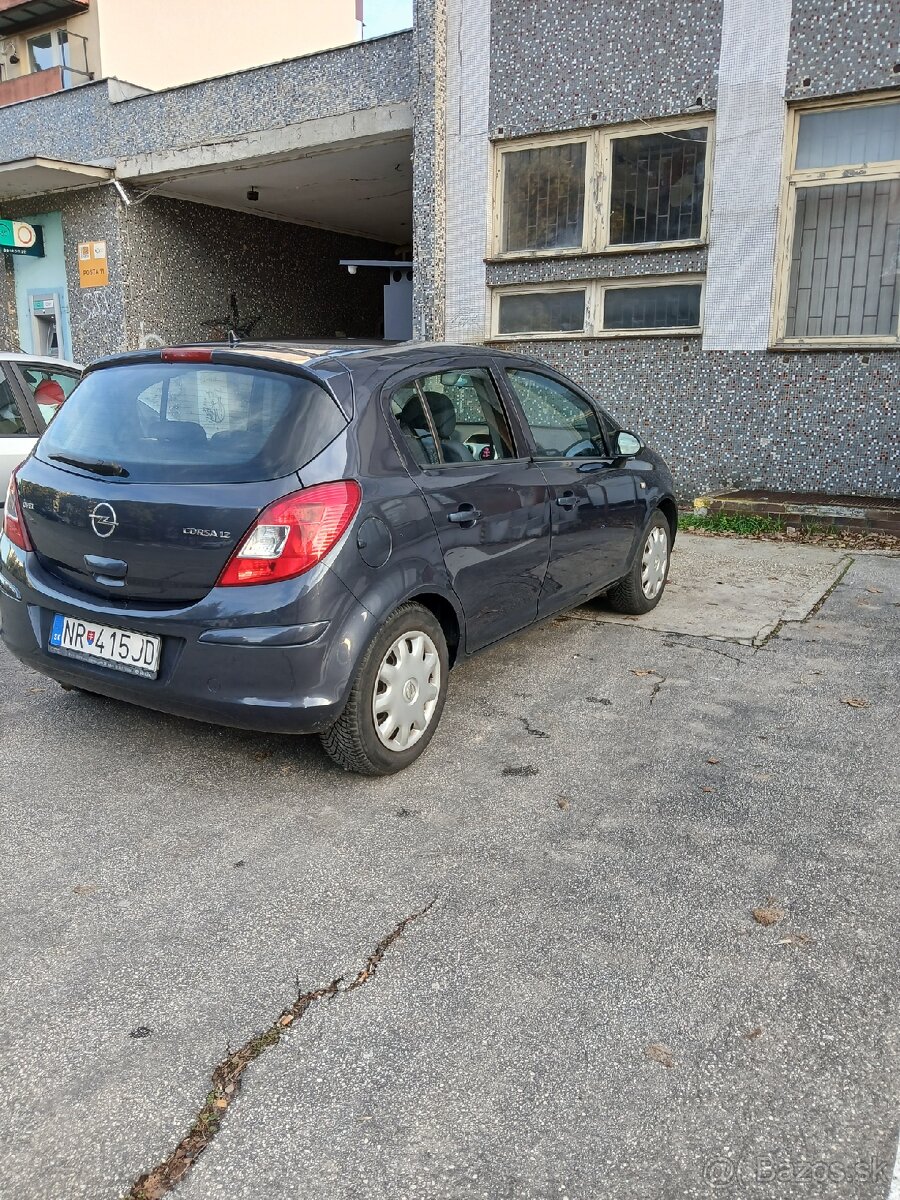 Opel Corsa 1.2 benzín - 3