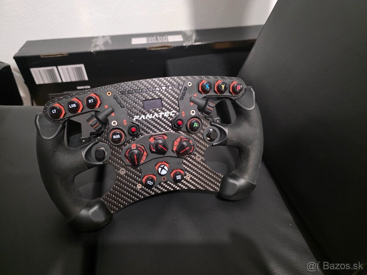 Simracing setup od znacky fanatec - 3