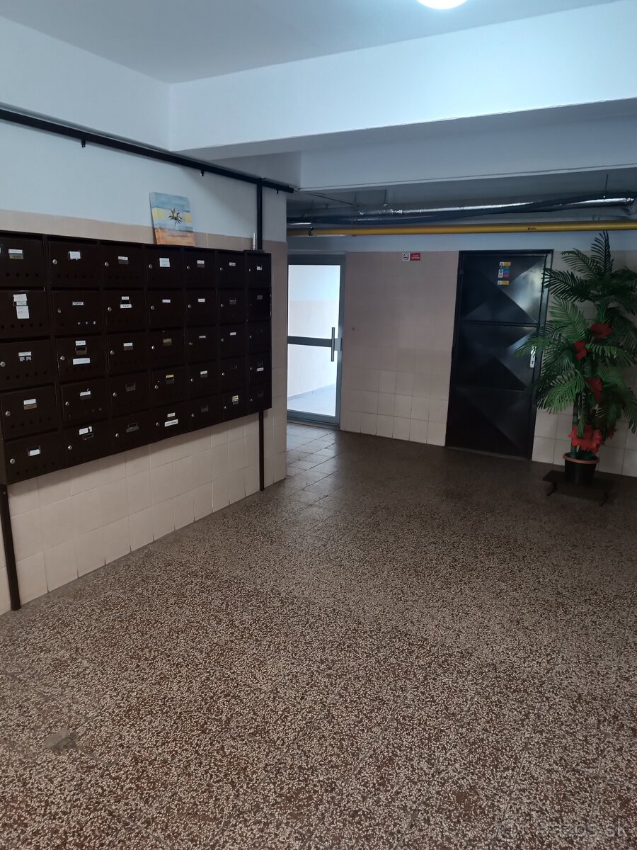 3-izbový byt - Šustekova, Bratislava - Petržalka - 3