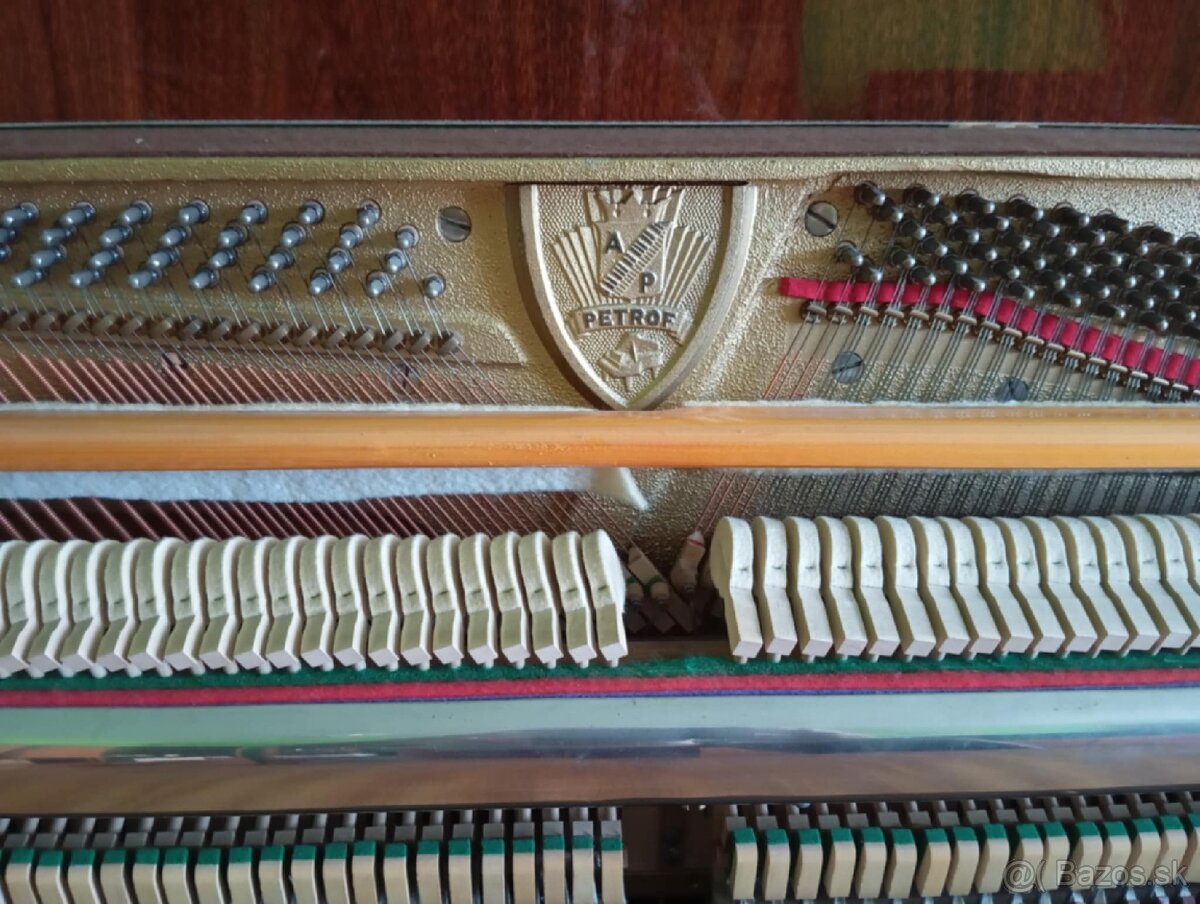 Predám piano Petrof - 3