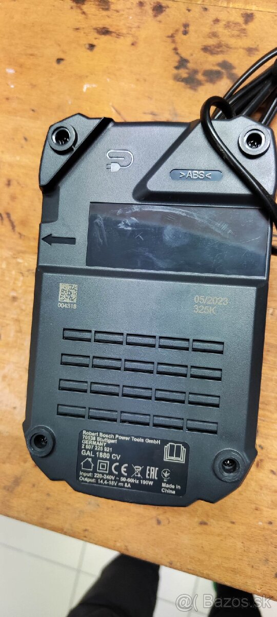 Predam rychlo nabijacku Bosch GAL 1880 - 3