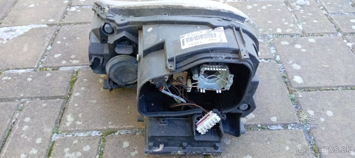 Porsche Cayenne predné svetlo - 3