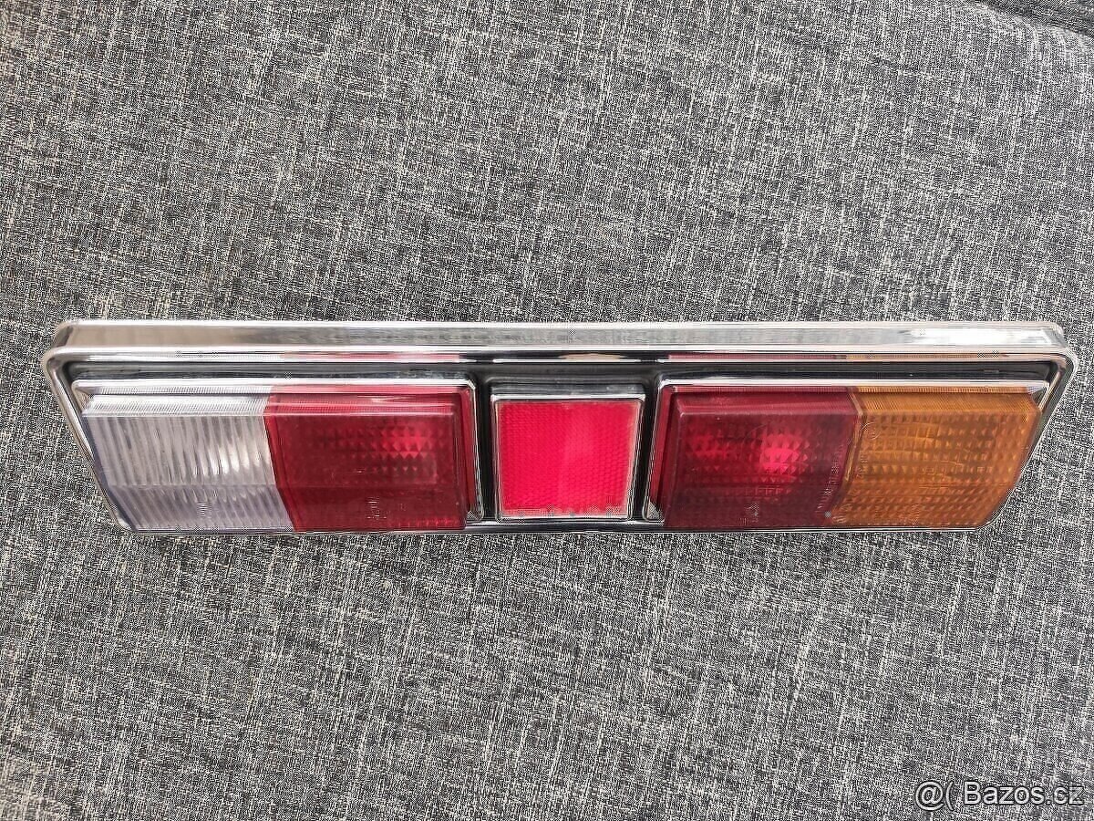 Zadné svetlo Tatra 613 - 3