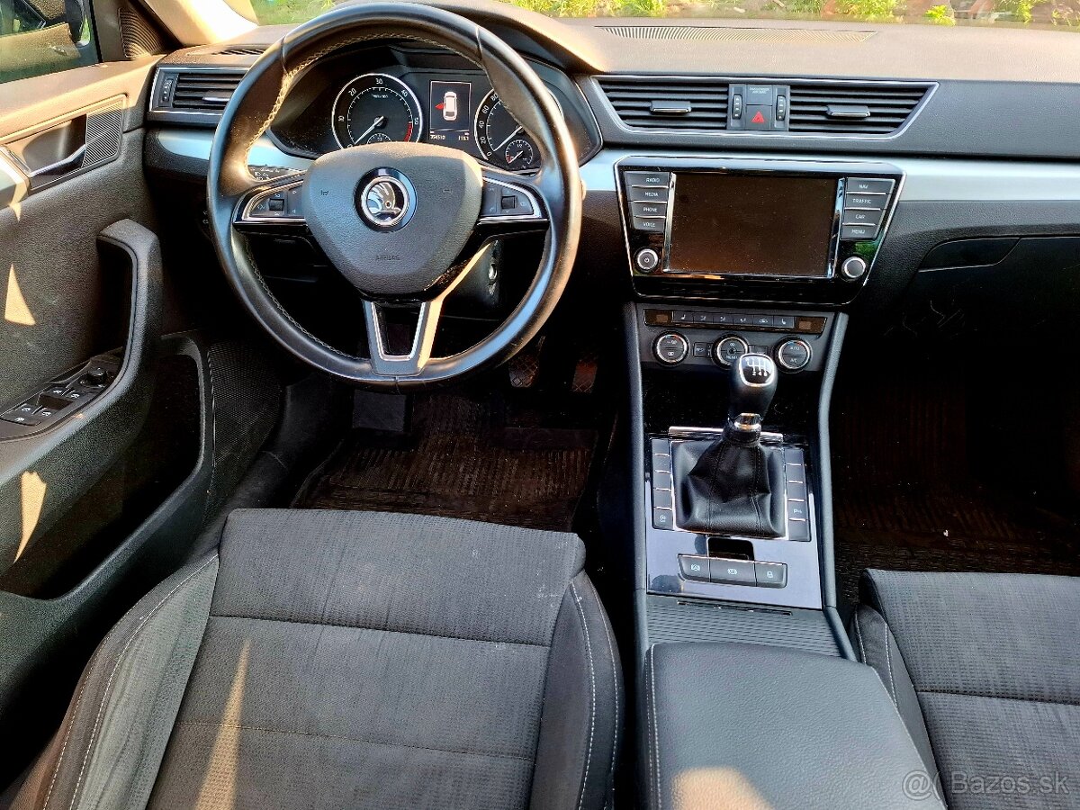 Škoda Superb 3 FRONT ASSIST