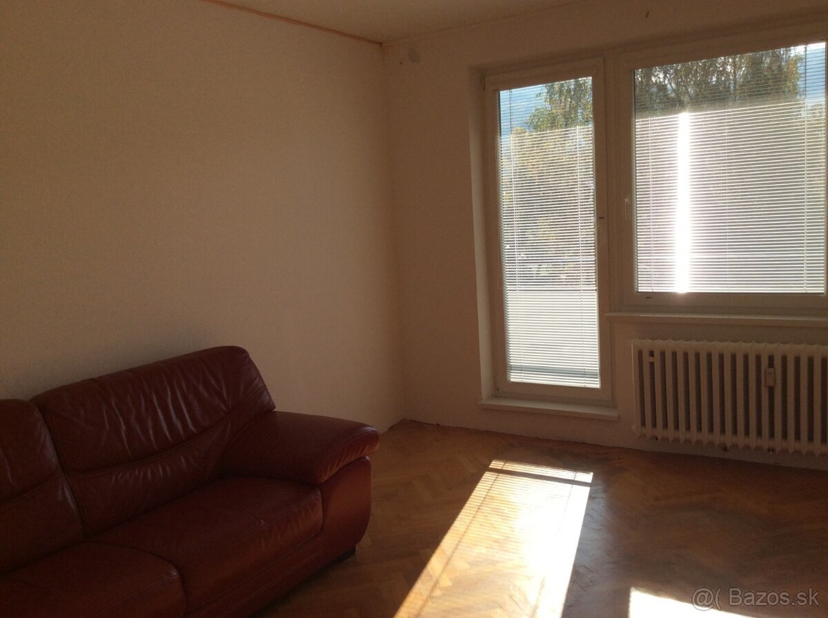 Prenájom 3- izbového bytu Dolné Vestenice - 3