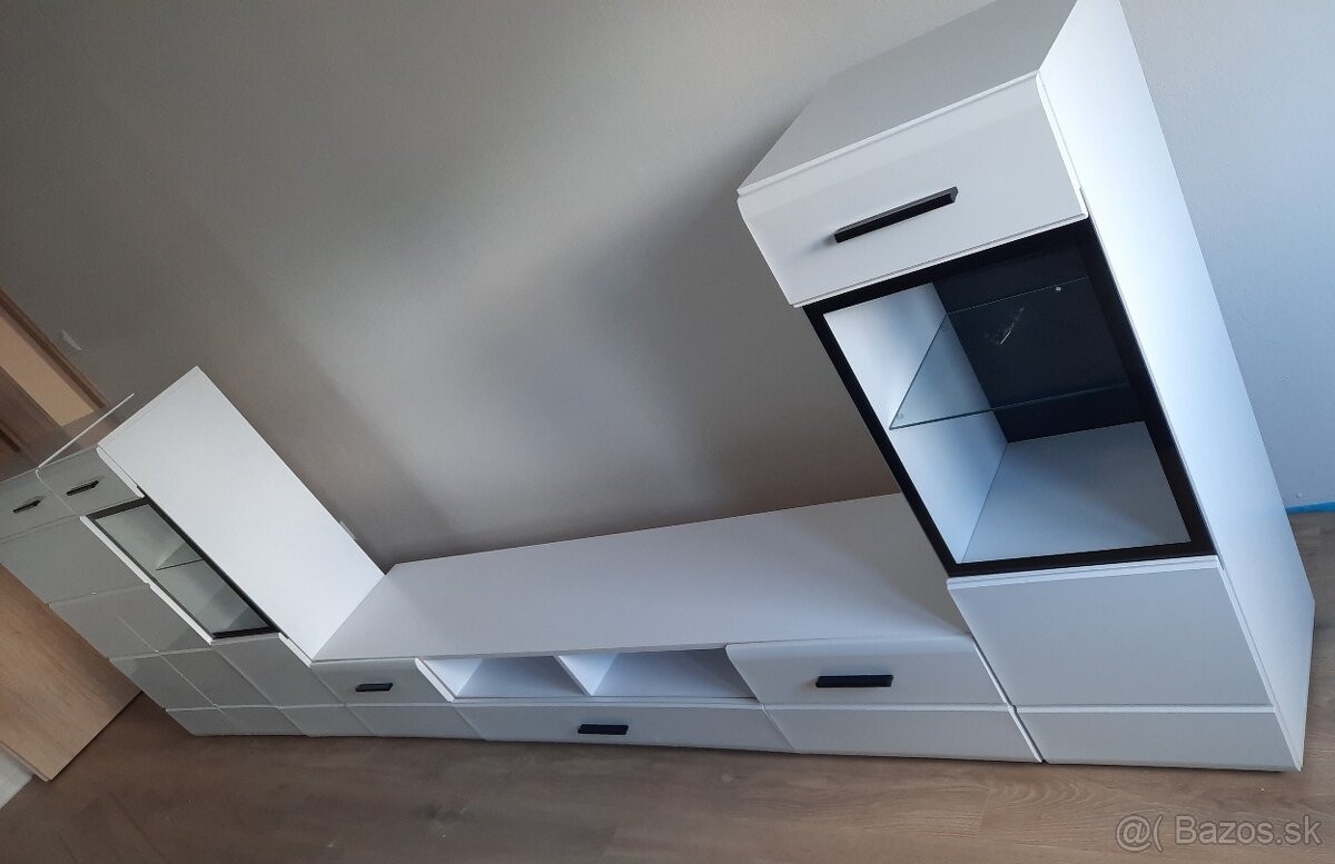 Predám obývačkovú stenu + písací stôl - 3