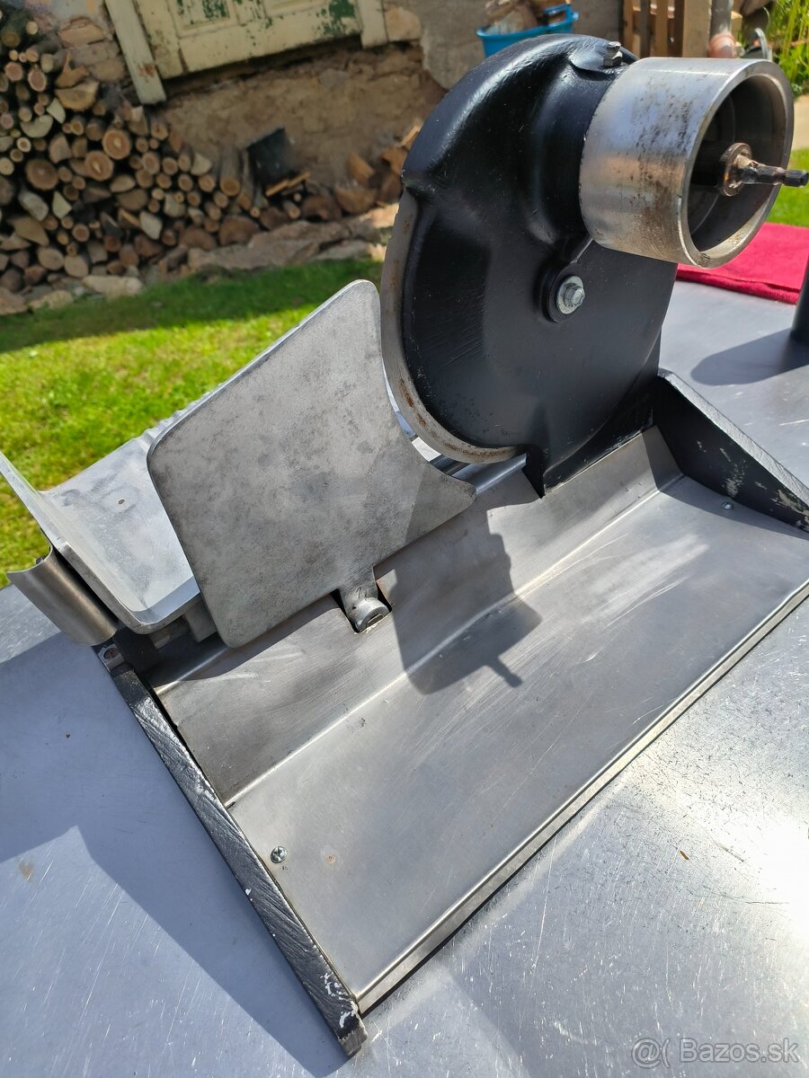 Krájač na mäso - 3