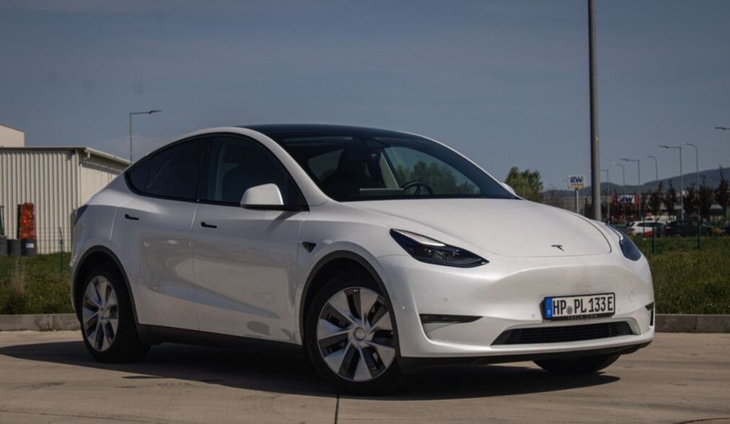 Tesla Model Y Long Range 378kW - 3