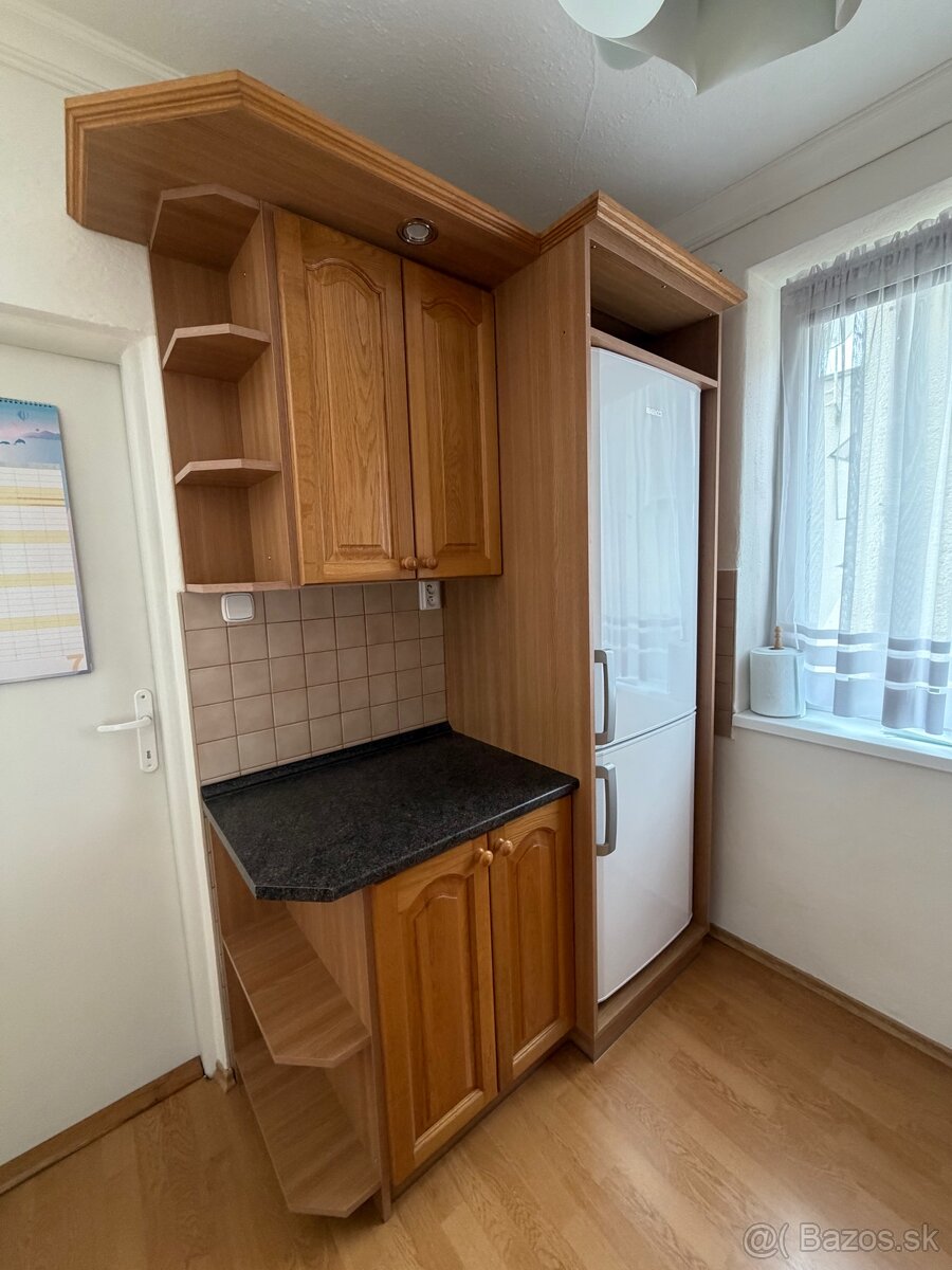 Kuchynská linka - 3