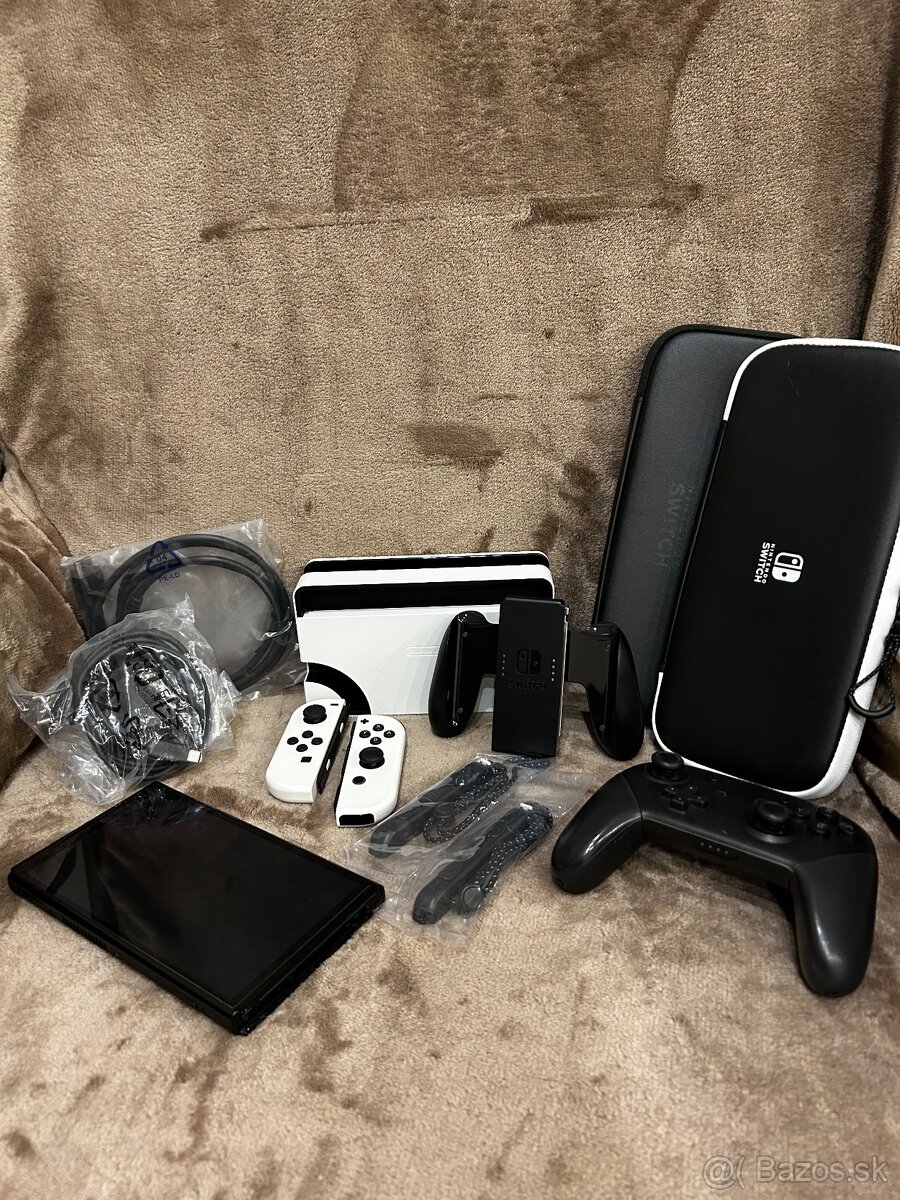 Nintendo Switch OLED - 3